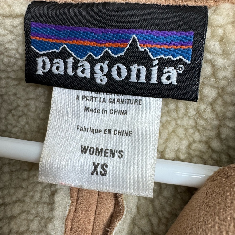 Patagonia Size XS Shearling Fleece Hooded Jacket Tan Faux Suede Jacket Sherpa - Picture 3 of 7